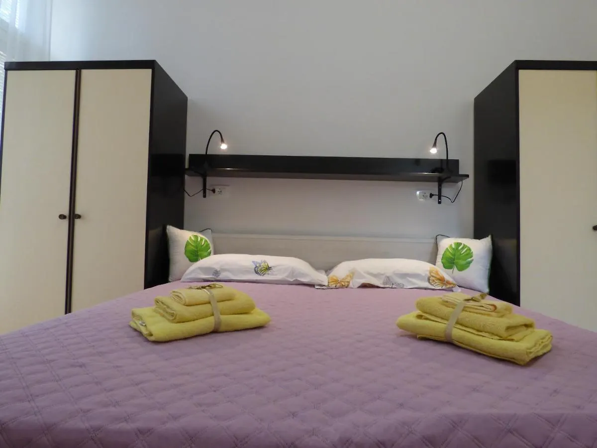 Apartman Mira Apartment Split